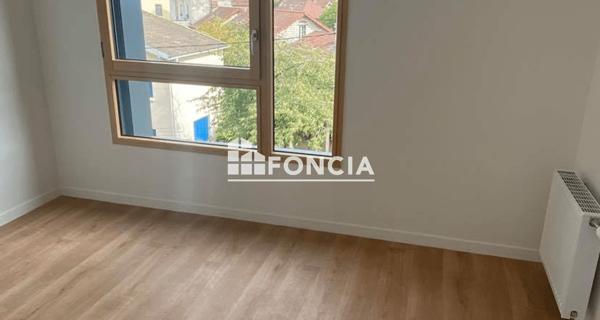 Location Appartement 2 pièces 38.5 m² - Mantes-la-jolie 78200