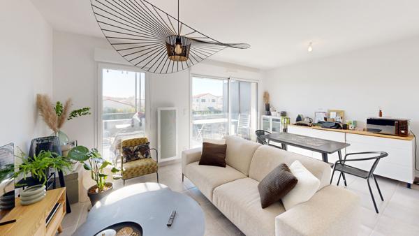 Appartement T3 de 62m² - Résidence sécurisée avec 2 parkings + grande terrasse !