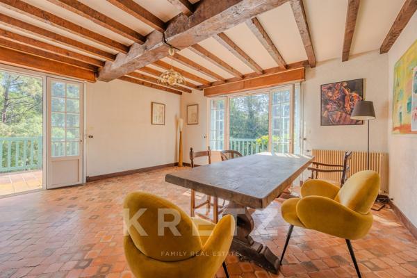 Bidart — Villa à réinventer sur terrain piscinable de 16 000 m²