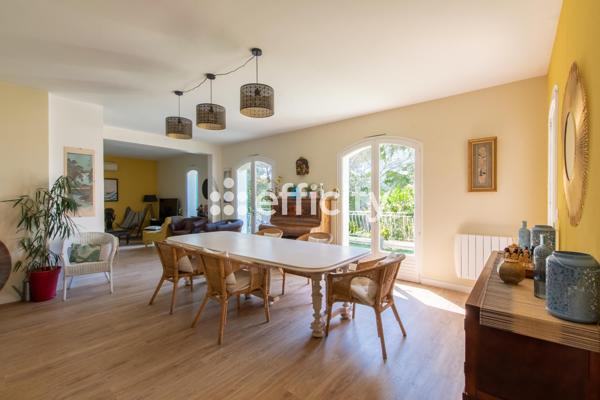 Maison 6 pièces - 230 m²