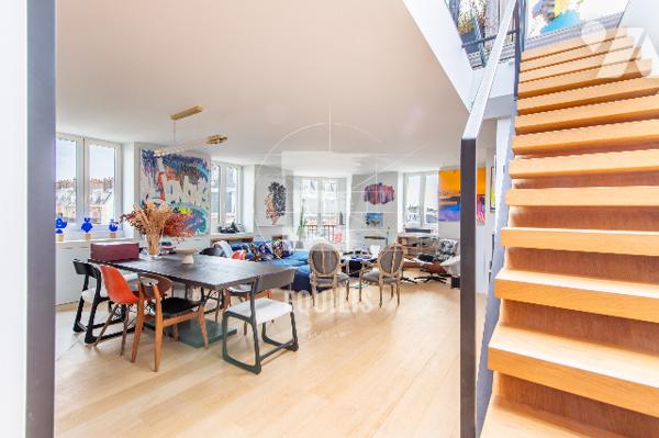 Appartement dernier étage Penthouse village Batignolles
