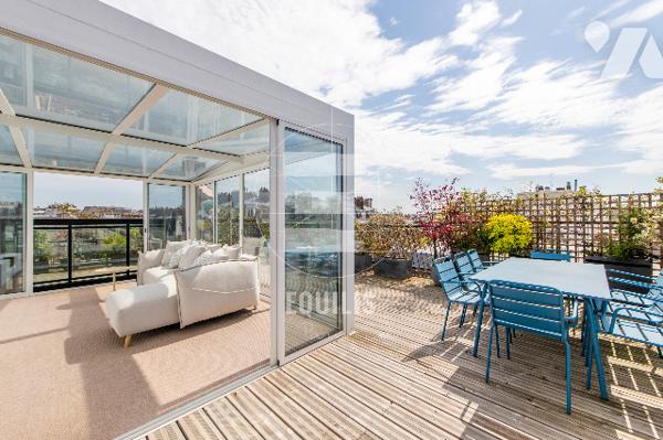 Appartement dernier étage Penthouse village Batignolles