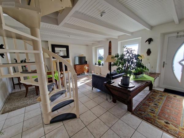 Maison à vendre à Pontivy dans le Morbihan (56300), ref : 56062-2241