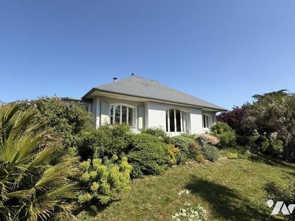 Maison avec magnifique jardin à CARTERET