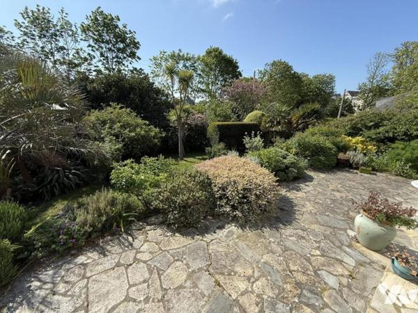 Maison avec magnifique jardin à CARTERET