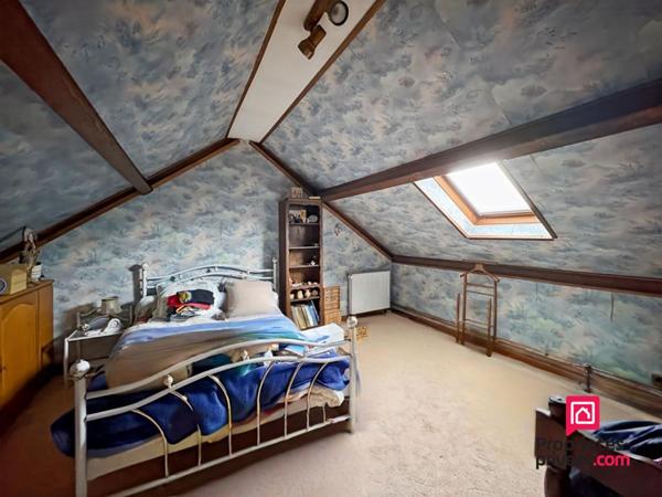 Pavillon sur sous sol 4 chambres avec jardin Courcelles les Semur