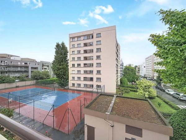 A SAISIR T4 - 71 m² + Balcon + GARAGE !!!