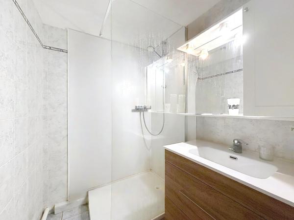 A SAISIR T4 - 71 m² + Balcon + GARAGE !!!