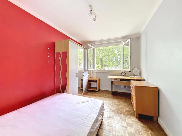 A SAISIR T4 - 71 m² + Balcon + GARAGE !!!