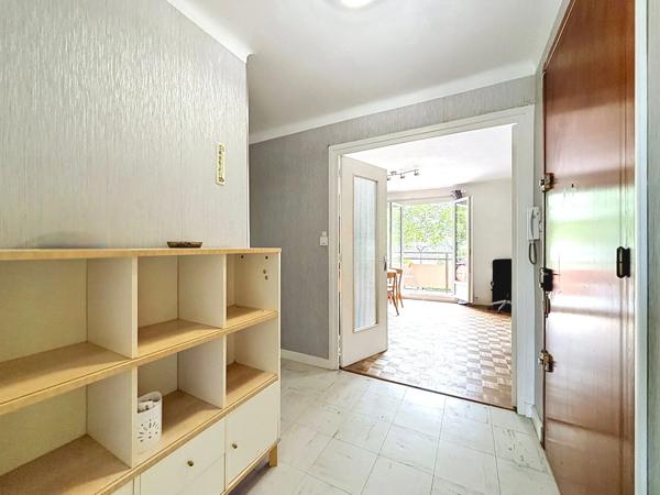 A SAISIR T4 - 71 m² + Balcon + GARAGE !!!