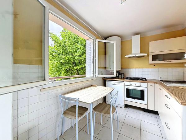 A SAISIR T4 - 71 m² + Balcon + GARAGE !!!