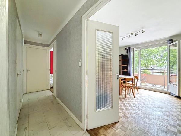 A SAISIR T4 - 71 m² + Balcon + GARAGE !!!