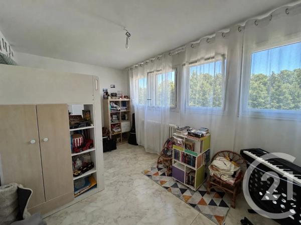 Maison à vendre  5 pièces - 100,13 m 2   L HAY LES ROSES  - 94
