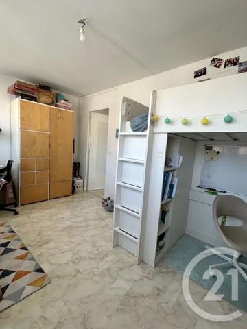 Maison à vendre  5 pièces - 100,13 m 2   L HAY LES ROSES  - 94