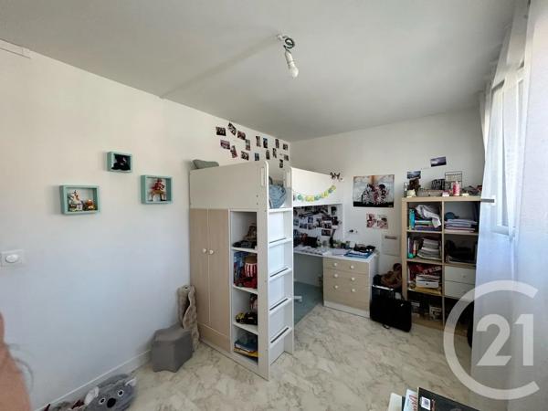 Maison à vendre  5 pièces - 100,13 m 2   L HAY LES ROSES  - 94