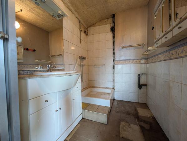 Maison à retaper entièrement