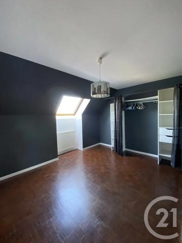Maison à vendre  7 pièces - 133 m 2   PONTOISE  - 95