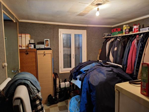 Maison à vendre    5 pièces •  Saint-Hilaire-de-Court