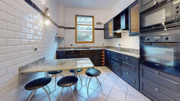 Appartement familial avec terrasse – Village d’Auteuil – 120,24 m²