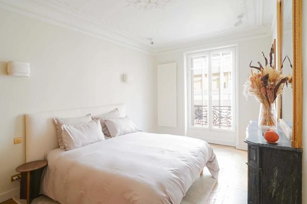 Appartement Paris 7 e - CHOMEL / BON MARCHÉ