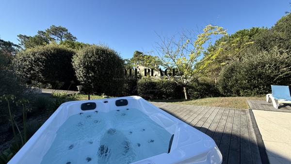 VILLA 6 PIECES QUARTIER PLATIN 177 M² PISCINE SPA - PLAGES et CENRE VILLE AU PRIX DE 1 716 000 € FAI