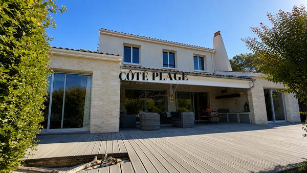 VILLA 6 PIECES QUARTIER PLATIN 177 M² PISCINE SPA - PLAGES et CENRE VILLE AU PRIX DE 1 716 000 € FAI