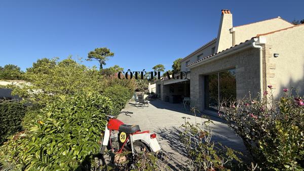 VILLA 6 PIECES QUARTIER PLATIN 177 M² PISCINE SPA - PLAGES et CENRE VILLE AU PRIX DE 1 716 000 € FAI