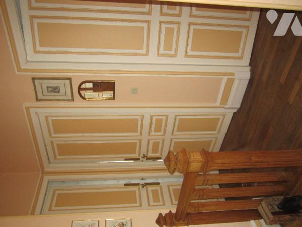 MAISON DE MAITRE de 223.11 m2 5 chambres, 
avec dépendance de 146 m2 au sol.