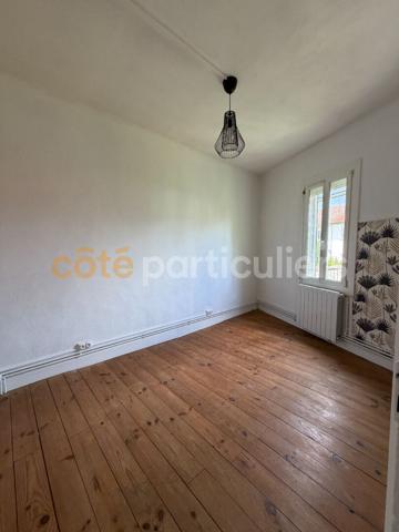 Location
                Maison68,23 m² - 3 Pièces -
                    AGEN (47000)