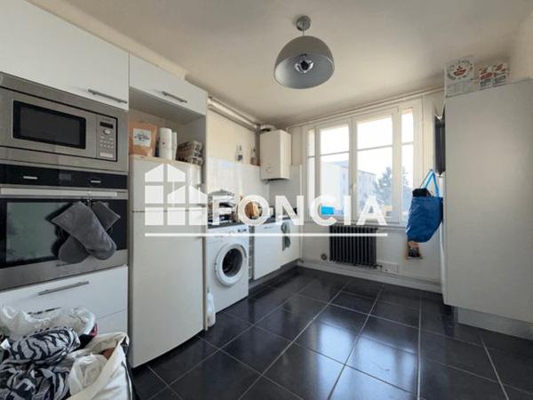 Location Appartement 5 pièces 94.05 m² - 20 RUE DOMREMY Lyon 69003