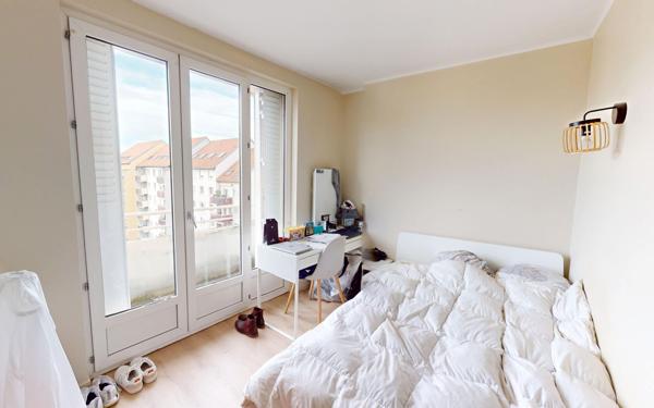 Appartement à vendre    4 pièces • 76,32 m2 Lyon 8