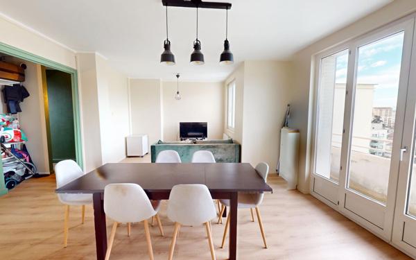 Appartement à vendre    4 pièces • 76,32 m2 Lyon 8