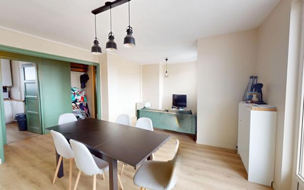 Appartement à vendre    4 pièces • 76,32 m2 Lyon 8