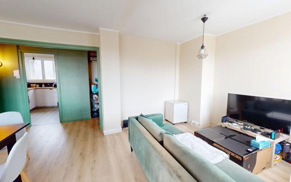 Appartement à vendre    4 pièces • 76,32 m2 Lyon 8