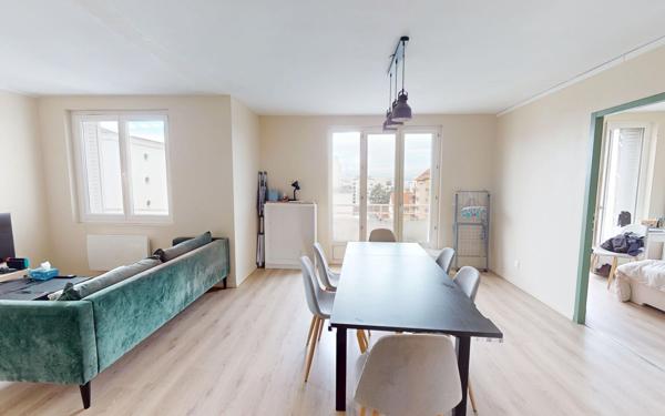 Appartement à vendre    4 pièces • 76,32 m2 Lyon 8