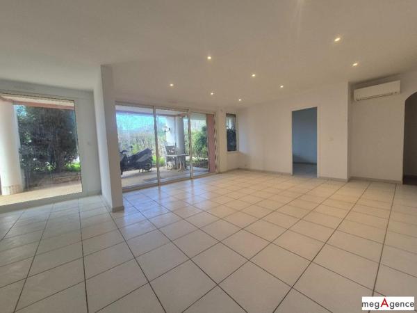 Appartement à LE LAVANDOU, 83980 - 2 pièces 55m²