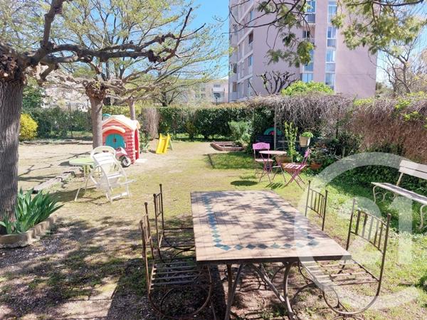 Appartement F5 à vendre  5 pièces - 92,13 m2 LA GARDE - 83