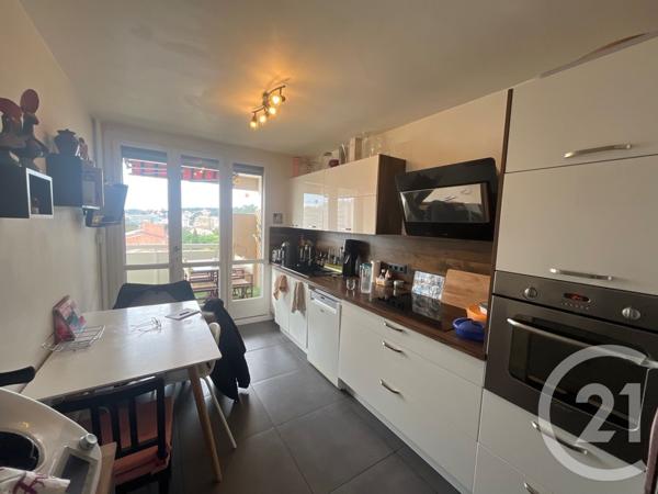 Appartement F5 à vendre  5 pièces - 92,13 m2 LA GARDE - 83