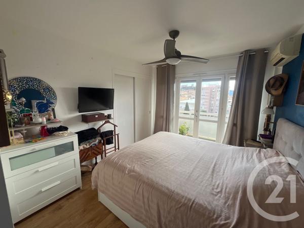 Appartement F5 à vendre  5 pièces - 92,13 m2 LA GARDE - 83
