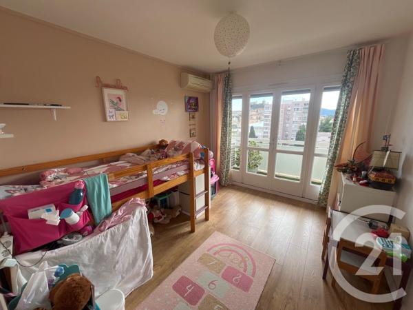 Appartement F5 à vendre  5 pièces - 92,13 m2 LA GARDE - 83