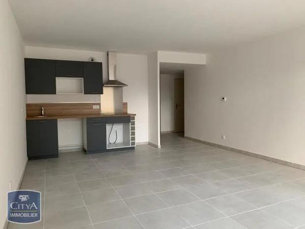 Appartement à louer 3 pièces 72.17m² Nîmes (30000)