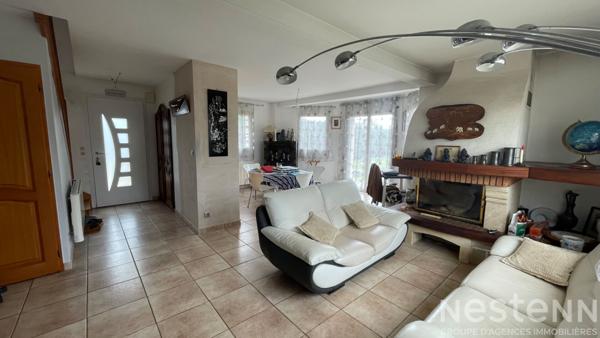 QUIBERON - Vente Maison avec 4 chambres et grand garage, quartier calme et résidentiel