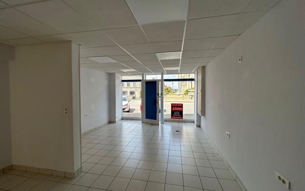 Maison à vendre    3 pièces •  Bazoches-sur-Hoëne