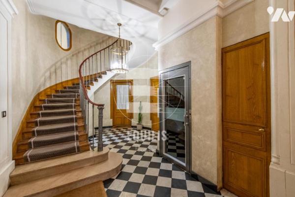 Appartement traversant de 98 m² – 2 chambres – Charme de l’ancien – Rue La fayette