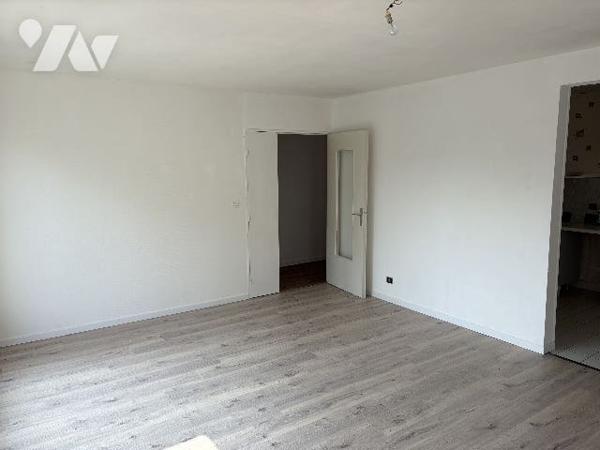 T3, ACCESSIBLE ASCENSEUR, AVEC TERRASSE ET PARKING