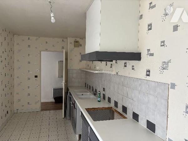 T3, ACCESSIBLE ASCENSEUR, AVEC TERRASSE ET PARKING