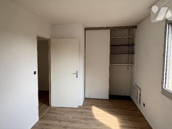 T3, ACCESSIBLE ASCENSEUR, AVEC TERRASSE ET PARKING