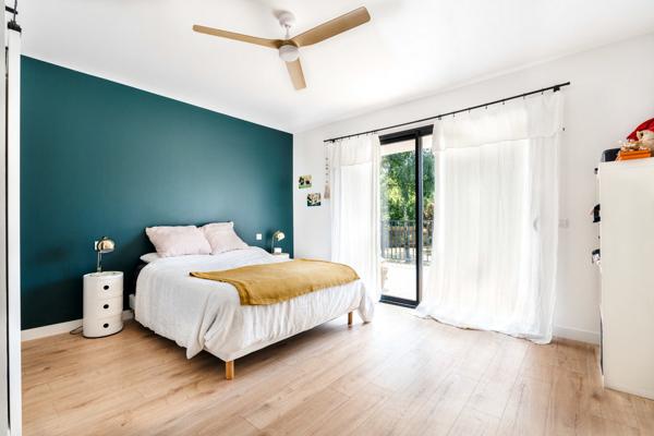 Maison 6 pièce(s) 5 chambre(s) 229.3 m²