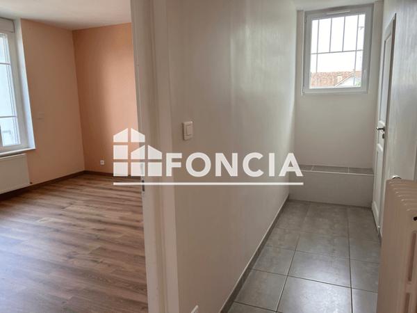 Location Appartement 4 pièces 95.49 m² - 5 RUE ALBERT THIERRY Montargis 45200