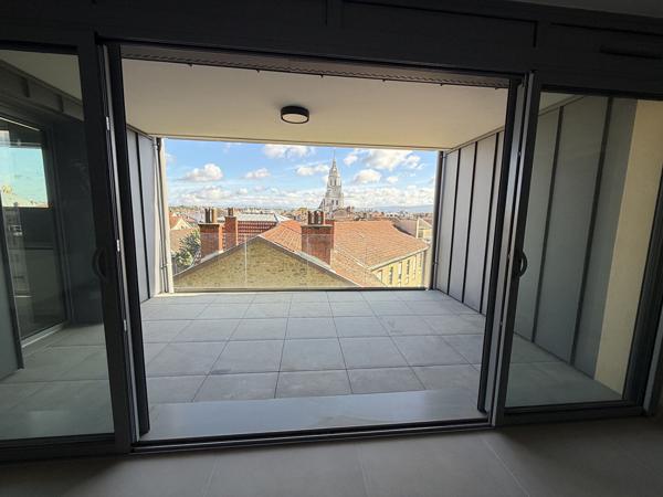 Loue Bourg en Bresse appartement neuf 99m² avec terrasse et grand garage
